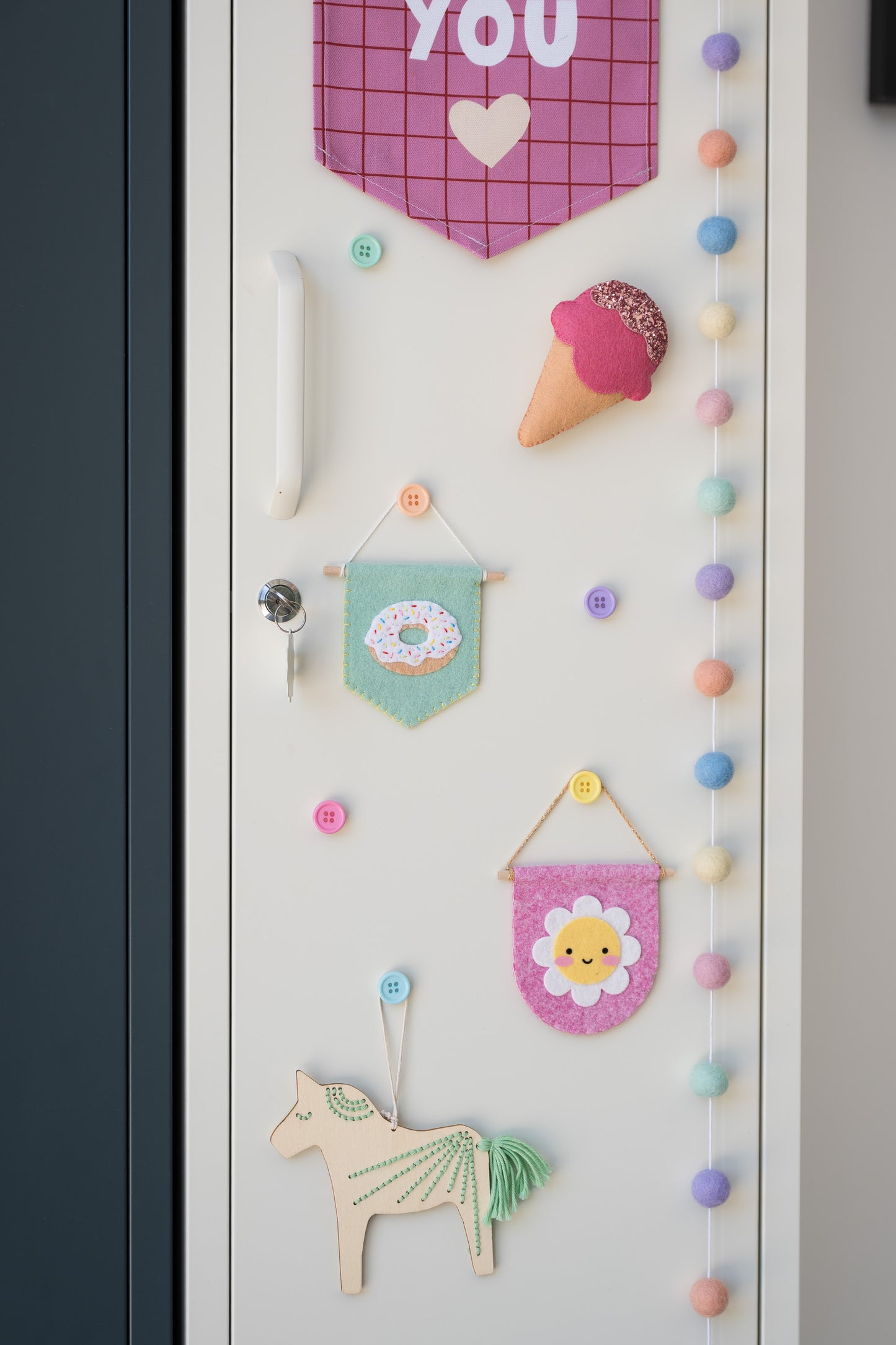 LOVELY BUTTON UPS ® Pastel Wall Hook & Dot BUNDLE