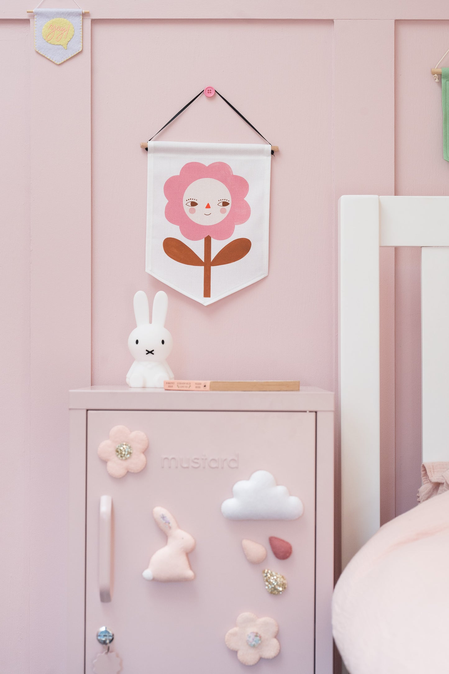 LOVELY BUTTON UPS ®  Button Wall Hooks - Pastel Collection #02